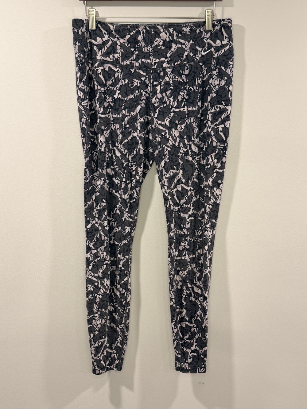 Nike Women’s Black & Light Gray Dri-FIT Active Leggings Size L